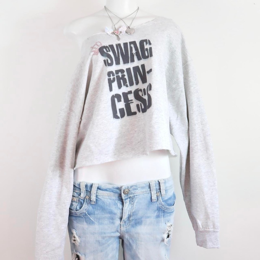 swag princess grey cropped graphic sweatshirt y2k